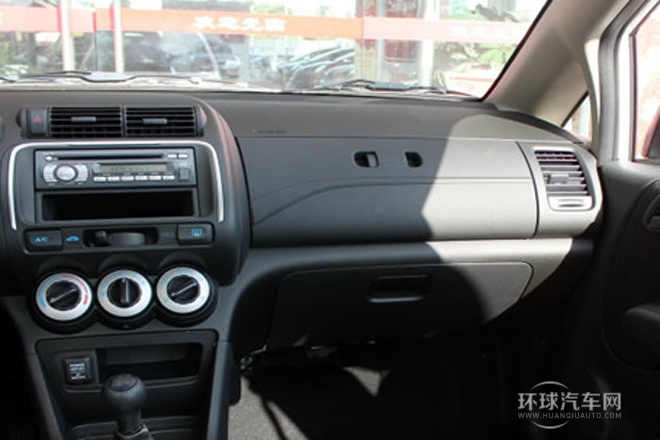 2013款 1.5L 手動(dòng)舒適型