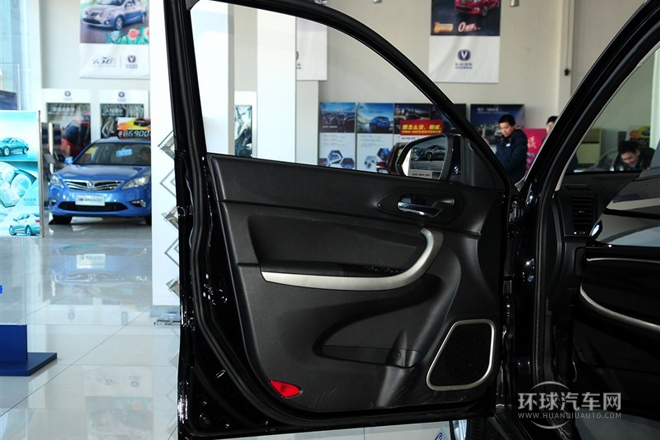 2014款 1.6L 自動(dòng)豪華型 國(guó)V