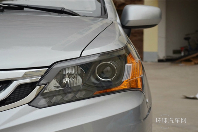 2014款 1.3L 手動(dòng)舒適型