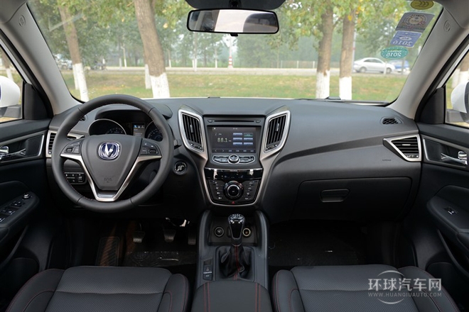 2014款 2.0L 手動舒適型