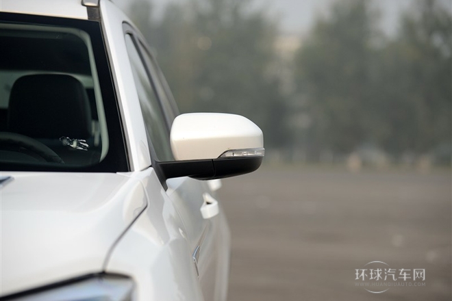 2014款 2.0L 手動舒適型