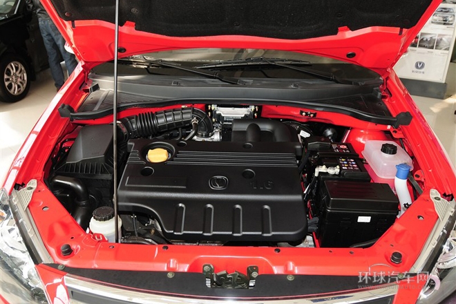 2012款 三廂 1.6L 手動(dòng)豪華型