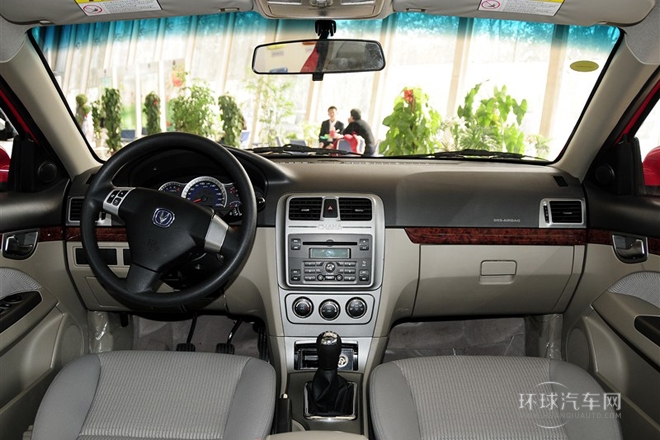 2012款 三廂 1.6L 手動(dòng)豪華型