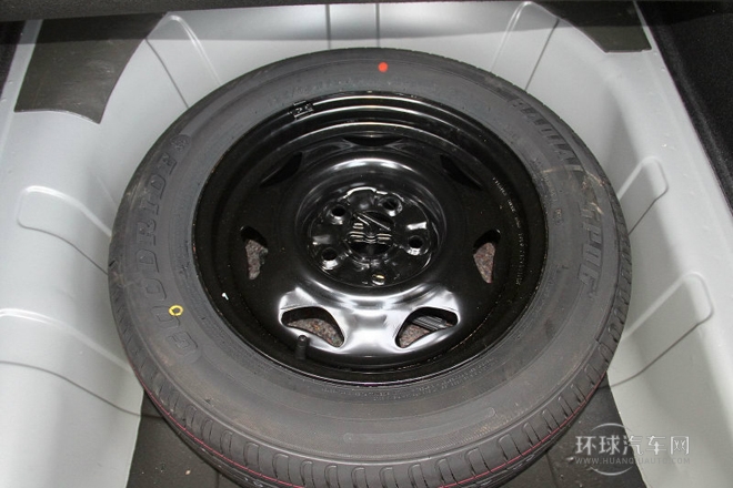 2012款 三廂 1.6L 手動(dòng)舒適型