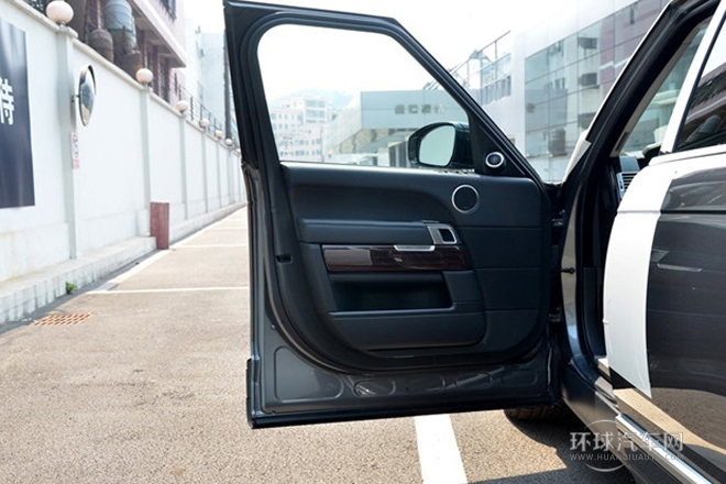 2014款 3.0 TDV6 Vogue SE 創(chuàng)世加長(zhǎng)版