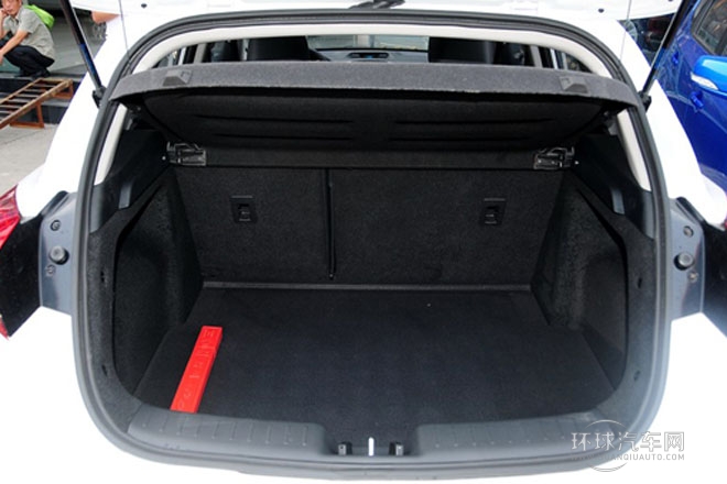 2013款 1.6L 自動(dòng)俊酷型 國(guó)V