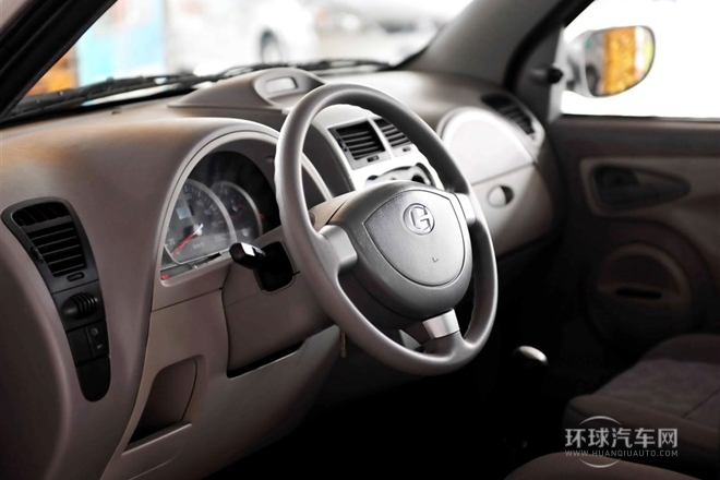 2011款 A+ 1.0L 手動(dòng)標(biāo)準(zhǔn)型