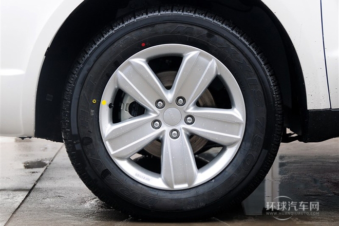 2013款 1.8L 手動(dòng)尊貴型
