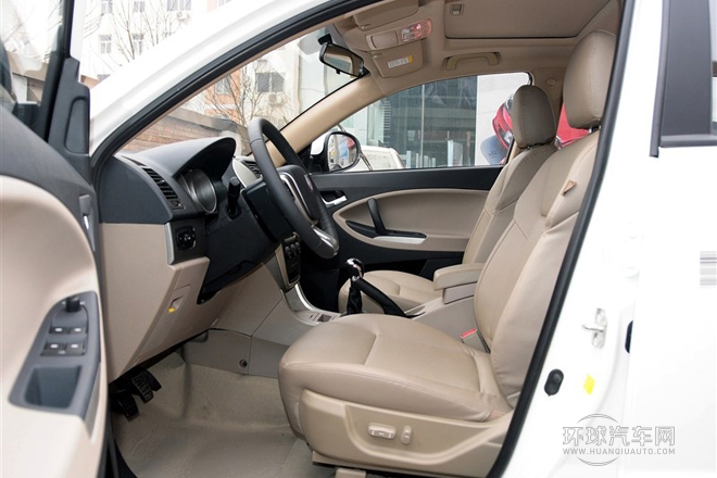 2013款 1.8L 手動(dòng)尊貴型
