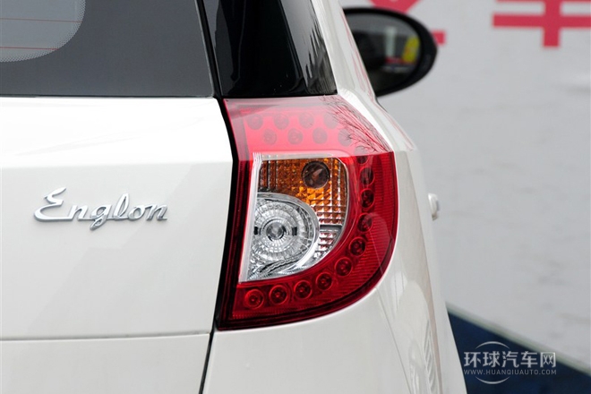 2013款 1.8L 手動(dòng)尊貴型