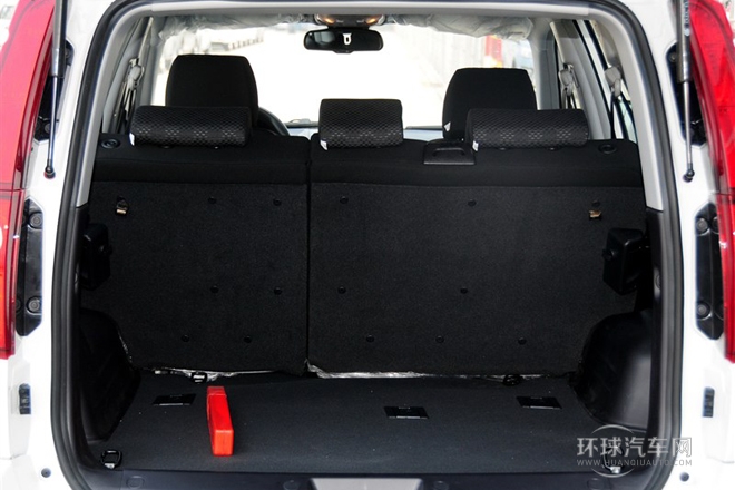 2012款 智尊版 綠靜2.0T自動四驅(qū)舒適型