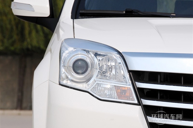 2012款 智尊版 綠靜2.0T自動四驅(qū)舒適型