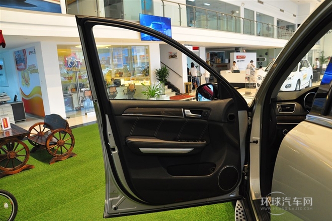 2014款 2.0T 四驅(qū)標(biāo)準(zhǔn)型