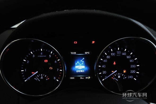 2014款 2.0T 四驅(qū)標(biāo)準(zhǔn)型