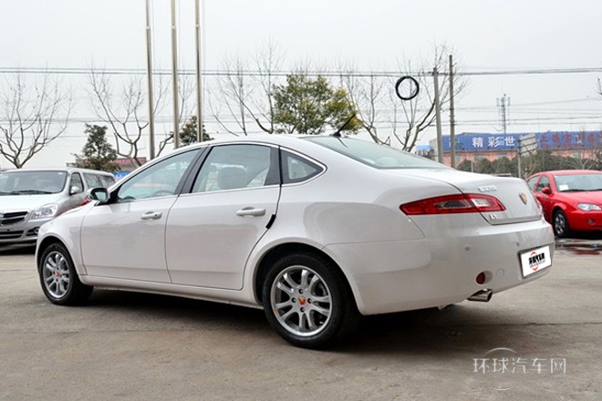 2012款 三廂 1.8L 手動風(fēng)尚版