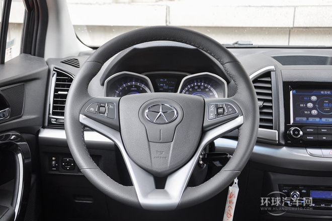 2014款 1.5L 手動(dòng)豪華型