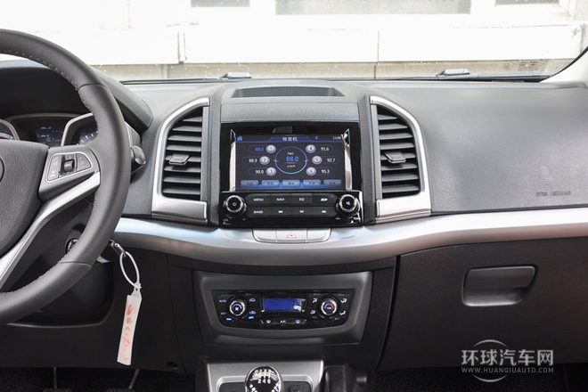 2014款 1.5L 手動(dòng)豪華型