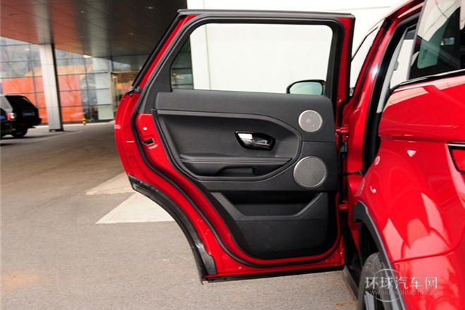 2014款 2.0T 5門(mén)圣誕限量版