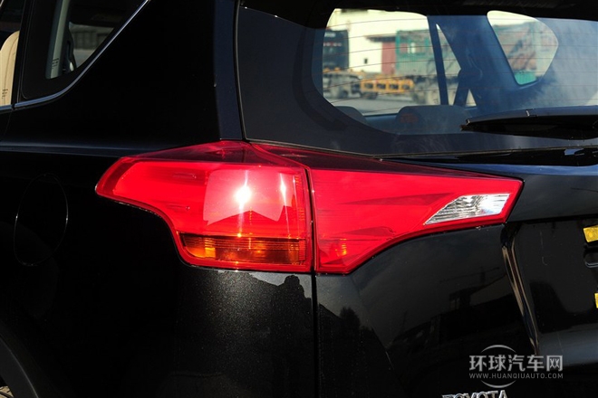 2013款 2.0L 手動(dòng)兩驅(qū)都市版