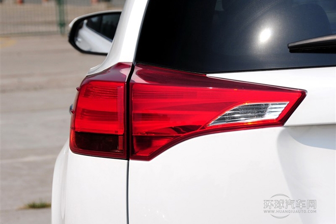 2013款 2.0L CVT四驅(qū)新銳版