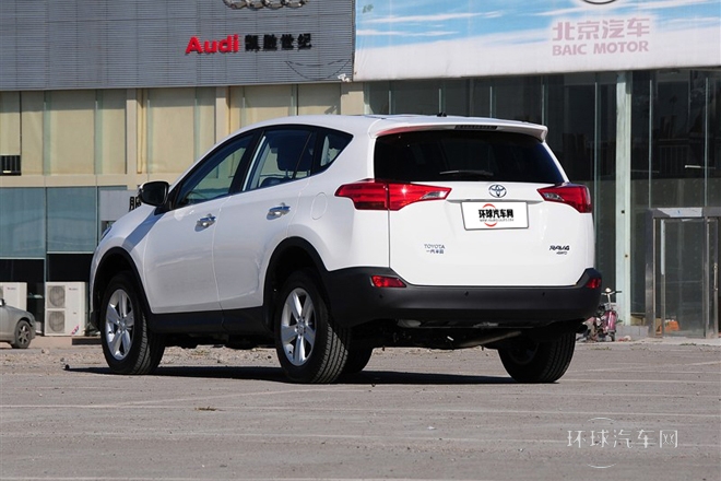 2013款 2.5L 自動(dòng)四驅(qū)精英版