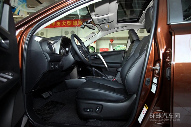 2013款 2.5L 自動(dòng)四驅(qū)豪華版
