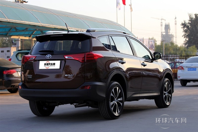 2013款 2.5L 自動(dòng)四驅(qū)豪華版