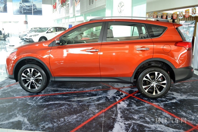 2013款 2.5L 自動四驅(qū)尊貴版