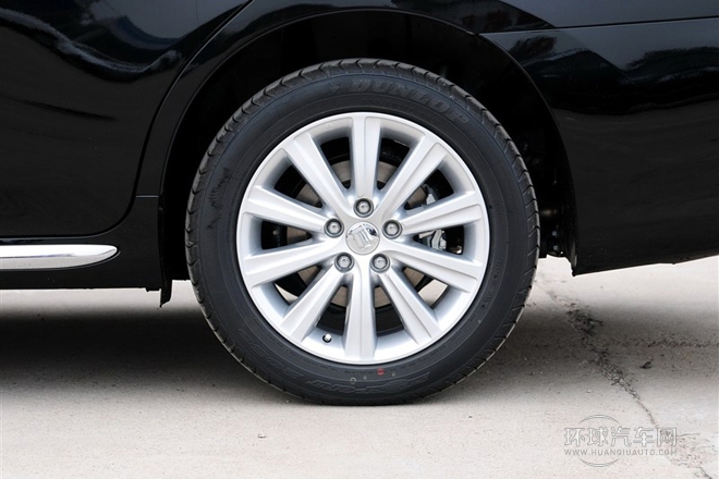 2012款 V6 2.5L Royal 導(dǎo)航版