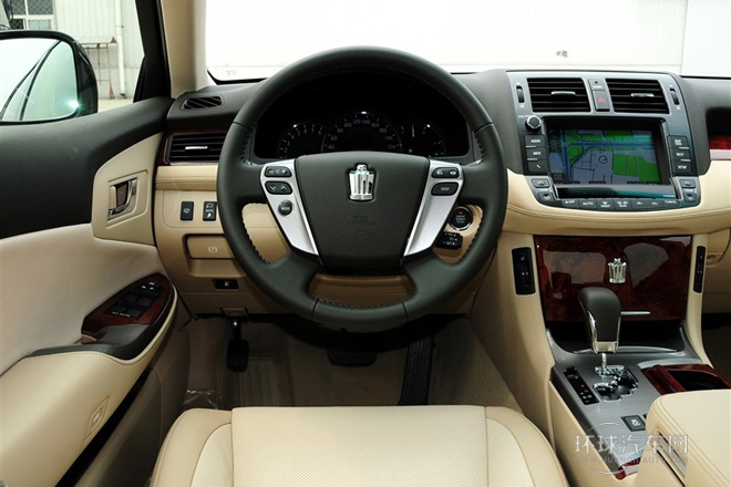 2012款 V6 2.5L Royal 導(dǎo)航版