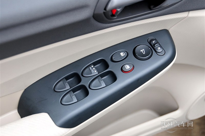 2012款 1.8L 手動(dòng)