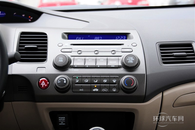 2012款 1.8L 手動(dòng)