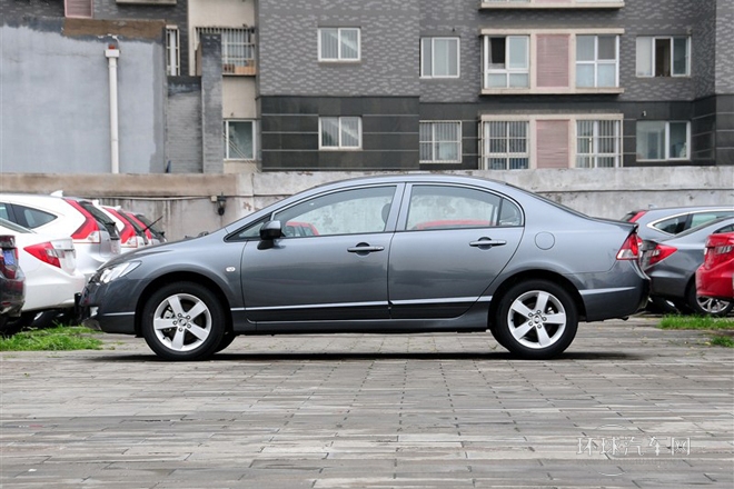 2012款 1.8L 手動(dòng)