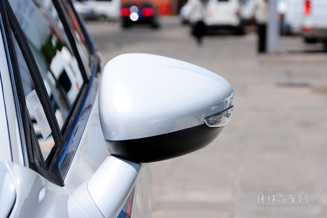 2014款 1.6T 自動(dòng)尊貴型