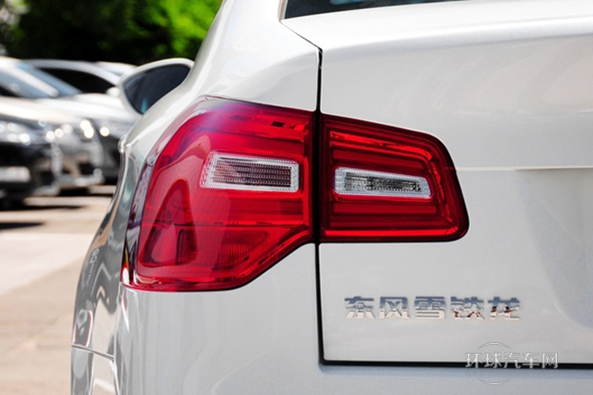 2014款 1.6T 自動(dòng)尊貴型