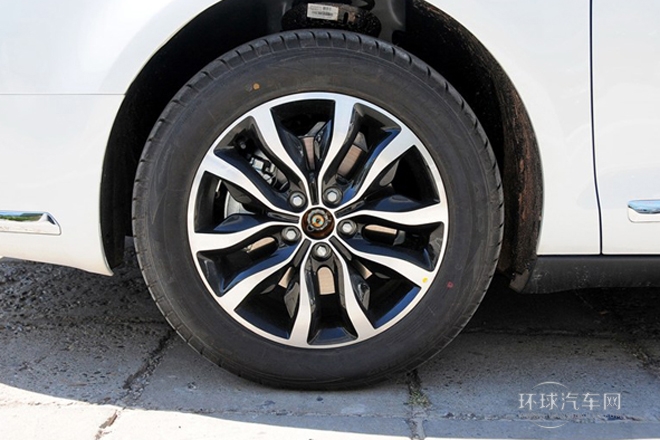 2014款 1.6T 自動(dòng)尊貴型