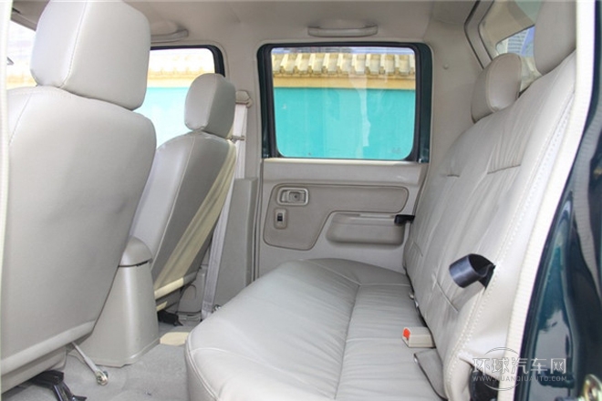 2010款 3.0T柴油兩驅(qū)豪華型ZD30D13-3N