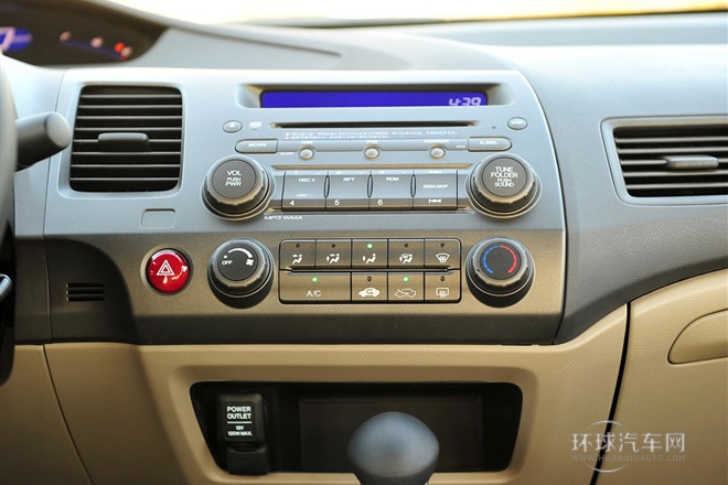 2012款 1.8L 自動