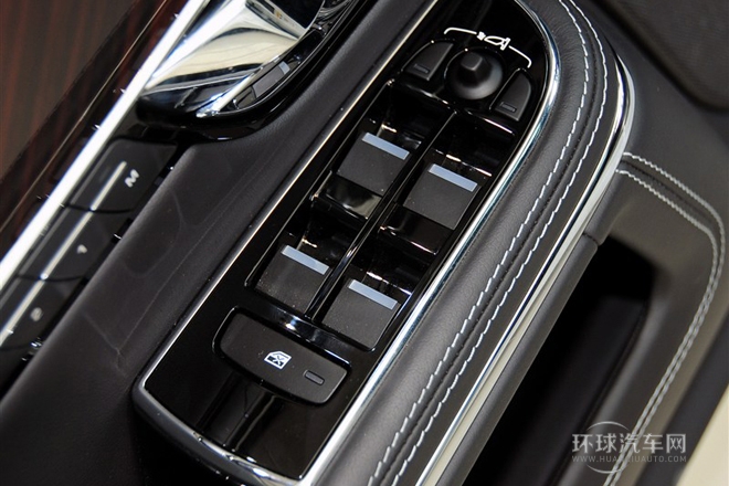 2013款 XJL 5.0 SC 巔峰創(chuàng)世版 四座