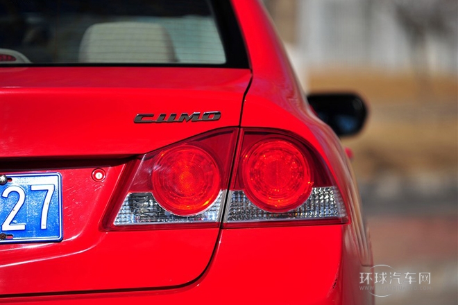 2012款 1.8L 自動