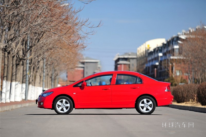 2012款 1.8L 自動