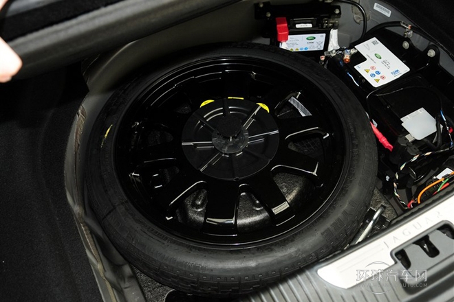 2013款 XJL 5.0 SC 巔峰創(chuàng)世版 五座