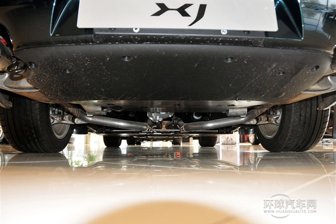 2014款 XJL 2.0T 兩驅(qū)典雅商務版