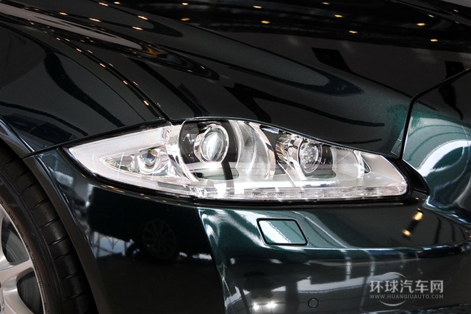 2014款 XJL 2.0T 兩驅(qū)典雅商務(wù)版