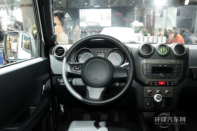 2014款 2.4L 手動(dòng)穿越版
