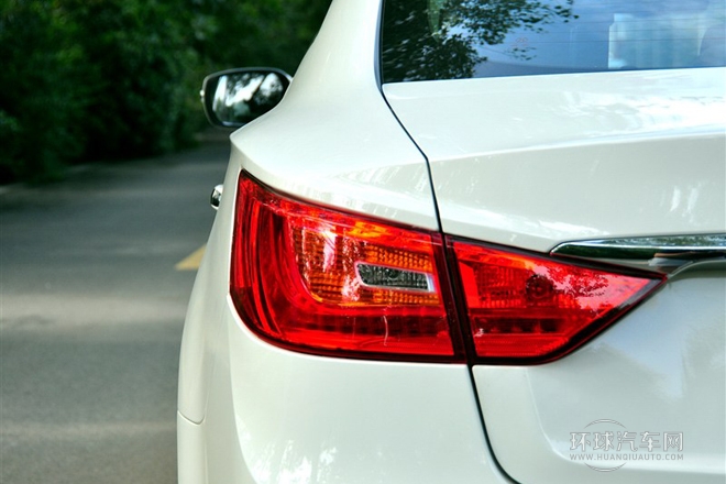 2014款 2.0T 自動(dòng)豪華型