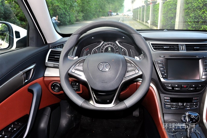 2014款 2.0T 自動(dòng)豪華型