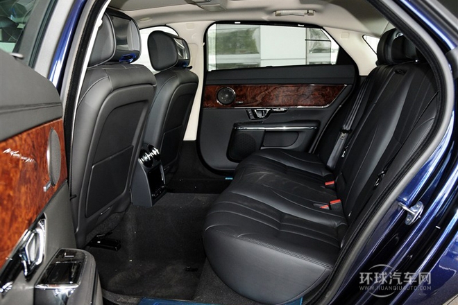 2014款 XJL 2.0T 兩驅(qū)全景商務(wù)版