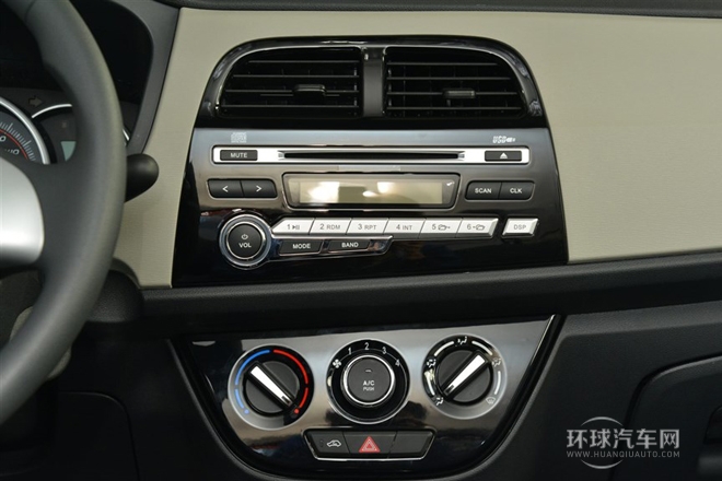 2013款 1.2L 手動(dòng)舒適型