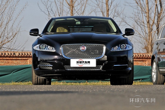 2014款 XJL 3.0 SC 兩驅(qū)旗艦商務(wù)版
